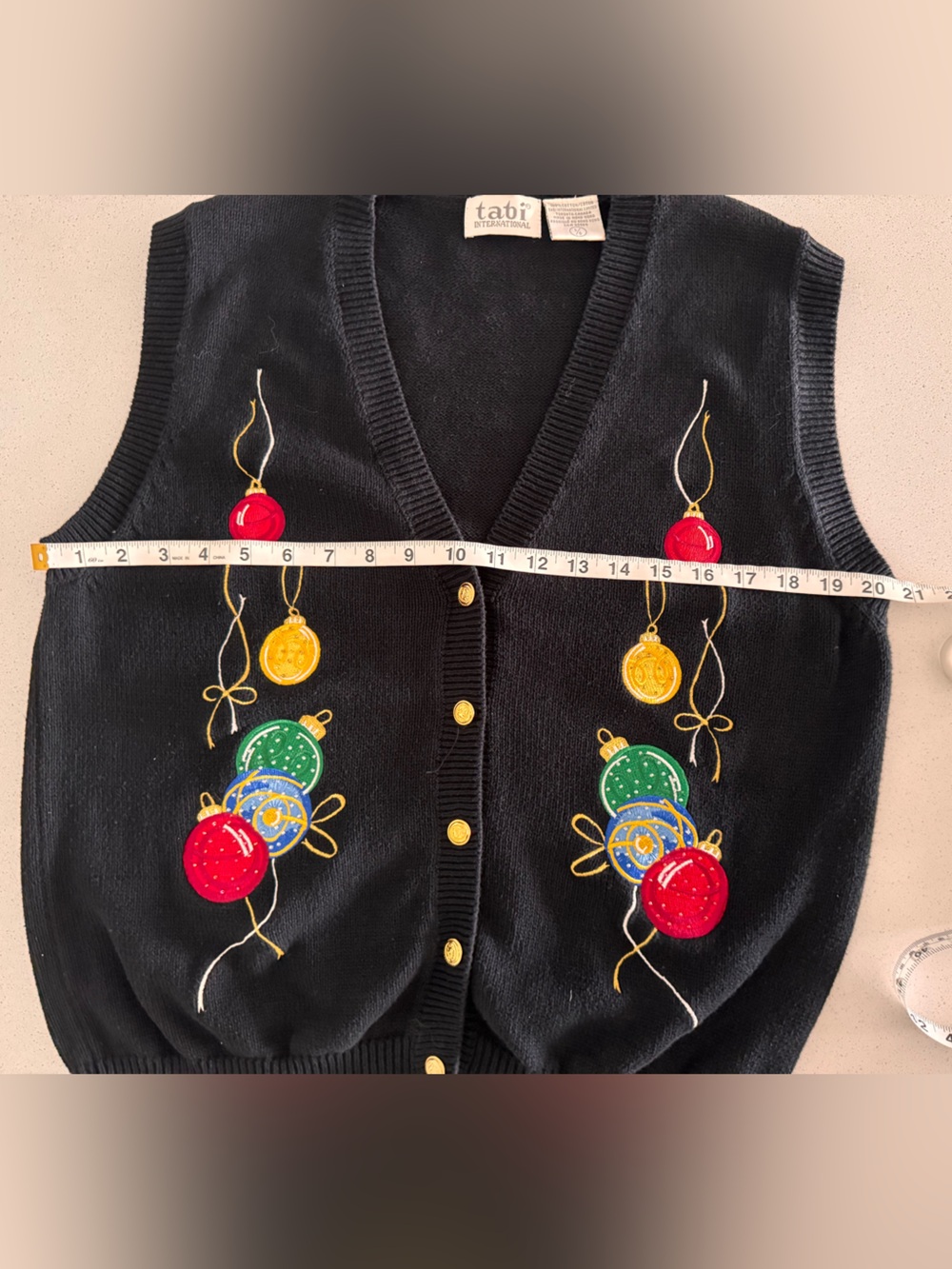 Vintage Tabi International Christmas Ornaments Sweater Vest Embroidered Knit L - Picture 3 of 10